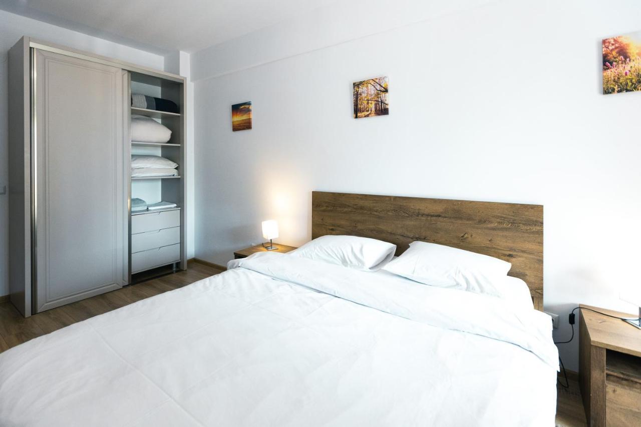 Rivera Apartments - Premium Accomodation Iasi Esterno foto